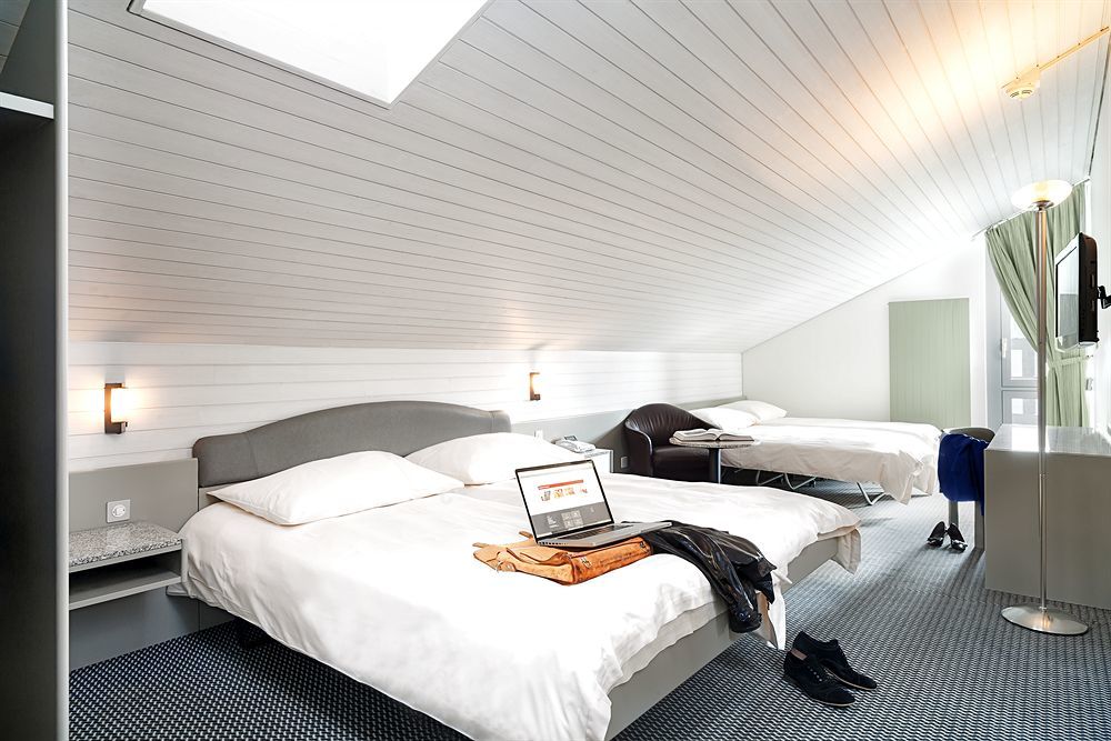 Hotel Fly Away Kloten Exterior foto